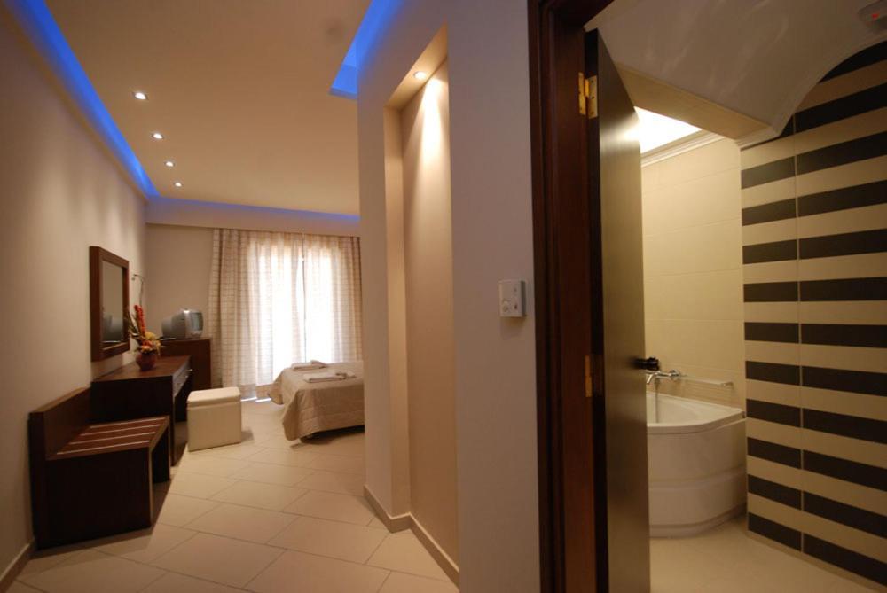 Hotel Alkionis ザハロ エクステリア 写真